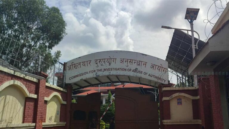 घुसकाण्डले देखायो प्रणालीको कमजोरी: नगद अर्थतन्त्र नै भ्रष्टाचारको जरो