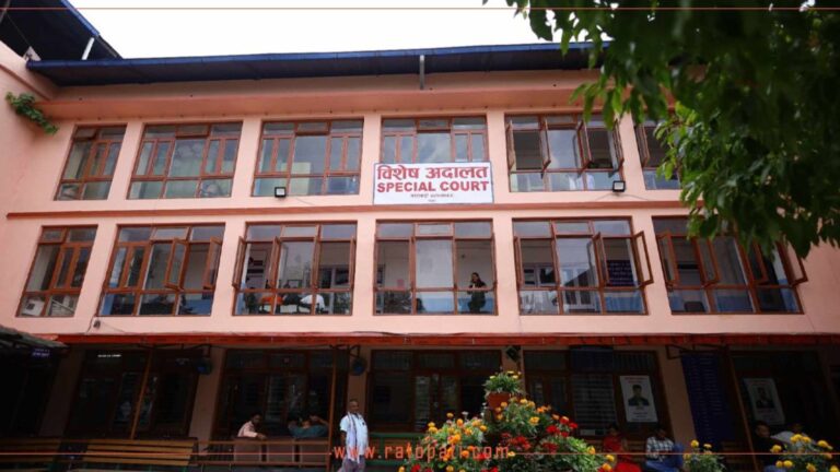 नक्कली प्रमाणपत्र पेश गर्ने असईविरुद्ध भ्रष्टाचार मुद्दा, भौतिक नगद प्रणालीले बढाउँछ यस्तो अपराध