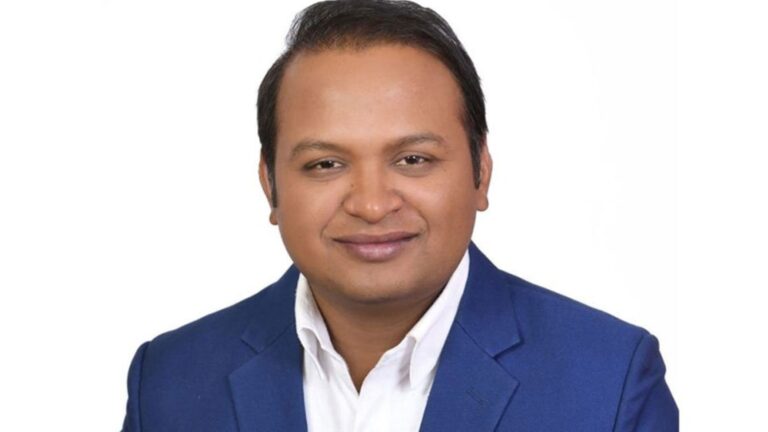 ठगी प्रकरणका व्यक्ति मन्त्री: नगद आधारित प्रणाली र कमजोर शासनप्रतिको प्रश्न